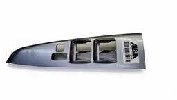 Moldura comando vidro Dianteiro esquerdo hilux 05 a 15